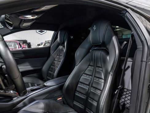 Used 2019 Ferrari 812 Superfast image 17