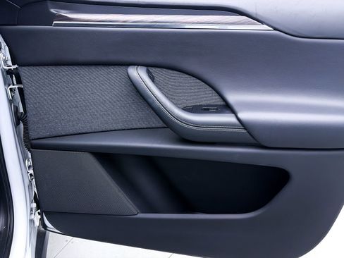 Used 2023 Tesla Model X image 30