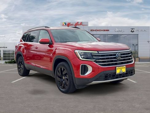 Used 2024 Volkswagen Atlas SE FWD image 7