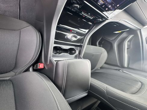 New 2026 Jeep Grand Cherokee L Laredo RWD image 25