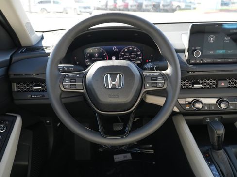 New 2025 Honda Accord SE image 22
