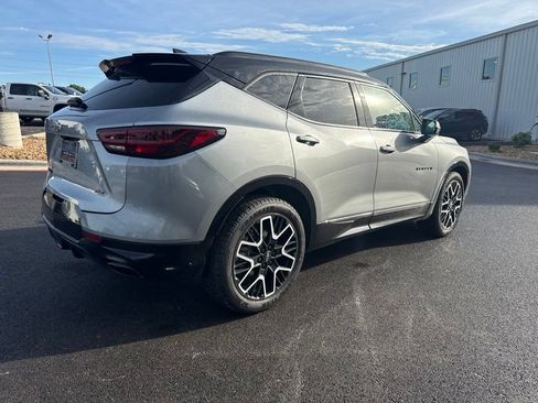 Certified 2023 Chevrolet Blazer RS w/ Driver Confidence II Package FWD image 3