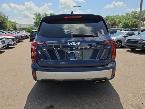 Certified 2024 Kia Telluride S FWD image 7
