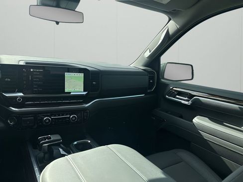 New 2026 GMC Sierra 1500 Elevation image 24