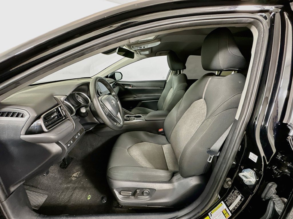 Used 2024 Toyota Camry LE FWD image 19