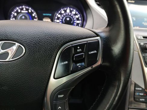 Used 2014 Hyundai Azera Limited w/ Option Group 02 FWD image 25