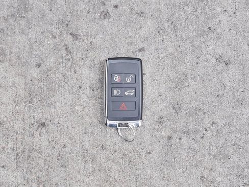 Used 2023 Land Rover Range Rover Long Wheelbase SE image 84