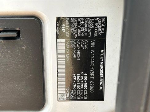 Used 2024 Mercedes-Benz Sprinter 2500 image 19