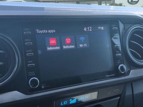 Used 2023 Toyota Tacoma TRD Off-Road w/ Technology Package AWD/4WD image 18