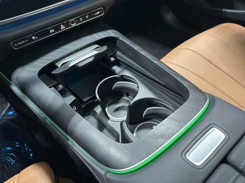 Used 2026 Mercedes-Benz E 450 4MATIC Sedan image 29