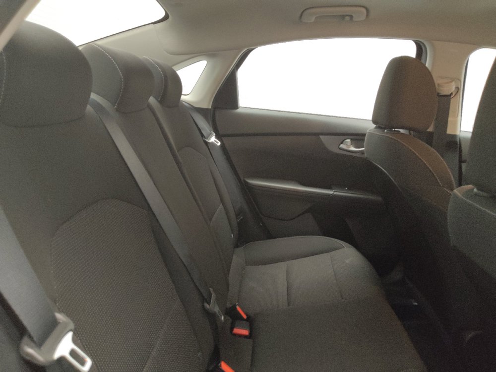 Used 2019 Kia Forte LXS FWD image 19