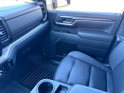 Used 2024 Chevrolet Silverado 2500 LTZ image 30