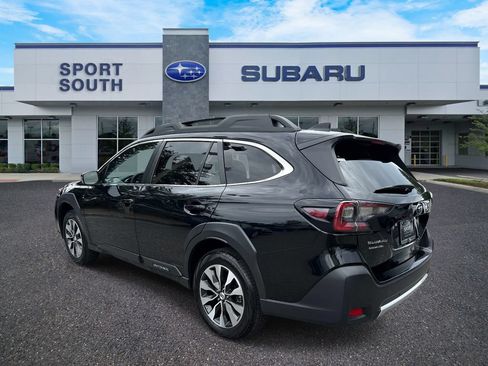 Used 2023 Subaru Outback Limited AWD/4WD image 5