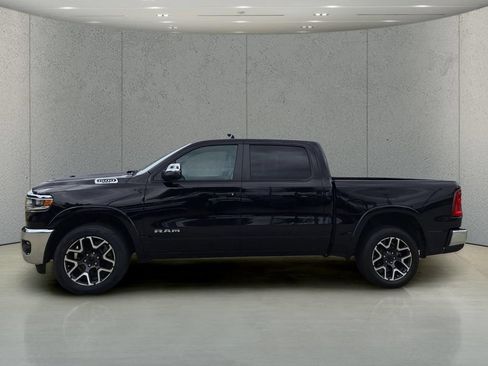 Used 2025 RAM 1500 Laramie AWD/4WD image 2