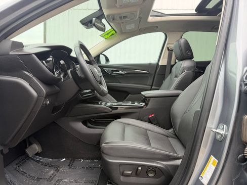 Used 2021 Buick Envision Essence w/ Sport Touring Package AWD/4WD image 17