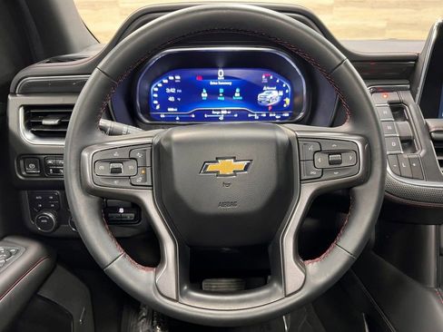 Used 2024 Chevrolet Suburban RST w/ Luxury Package image 28