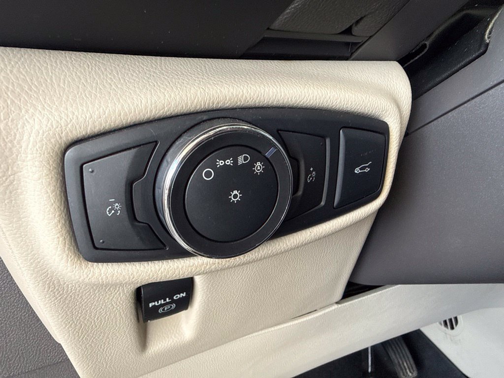 Used 2016 Lincoln MKX Reserve w/ Luxury Package AWD/4WD image 15