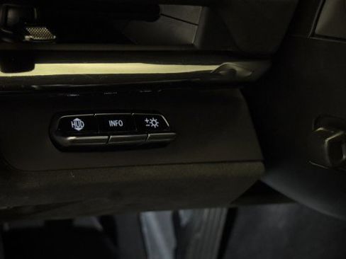 Used 2023 Chevrolet Corvette 3LT w/ Z51 Performance Package image 9