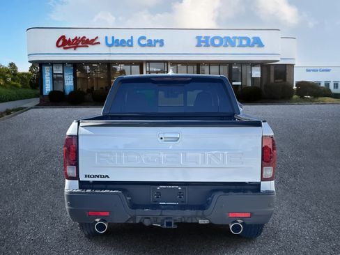 Used 2026 Honda Ridgeline Black Edition image 4