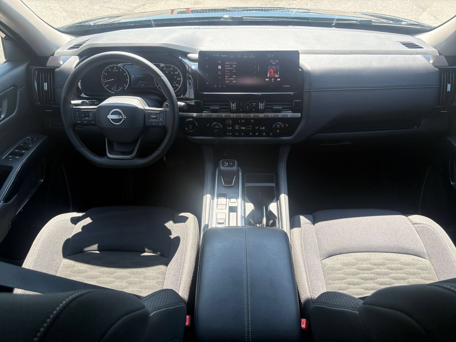Used 2026 Nissan Pathfinder SV FWD image 42