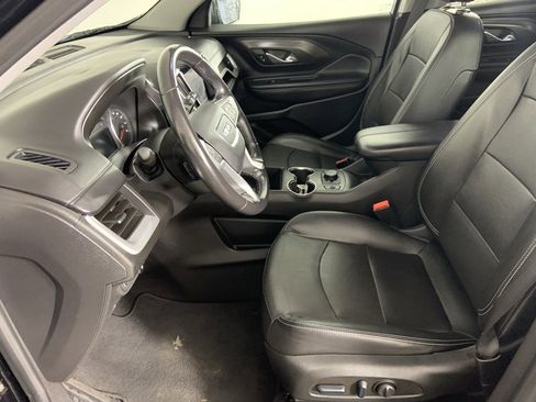 Used 2022 GMC Terrain SLT image 15