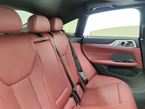 Used 2025 BMW i4 xDrive40i w/ Premium Package image 26