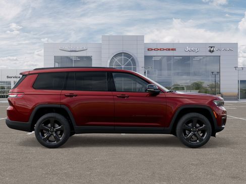 New 2025 Jeep Grand Cherokee L Limited w/ Black Appearance Package image 35