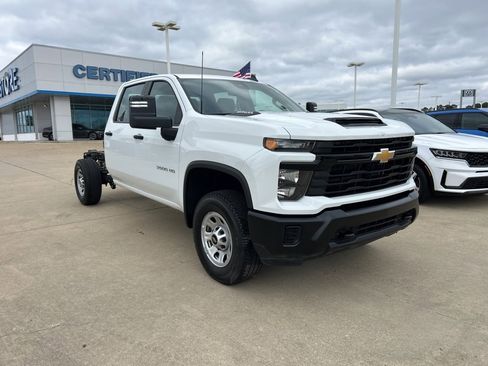 Used 2024 Chevrolet Silverado 3500 W/T w/ WT Fleet Convenience Package image 4