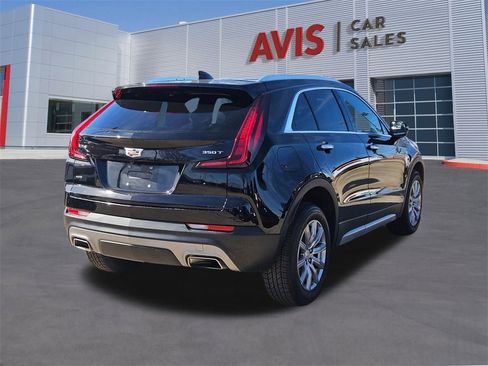 Used 2023 Cadillac XT4 Premium Luxury image 6