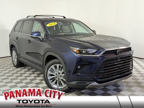 Used 2024 Toyota Grand Highlander AWD image 1