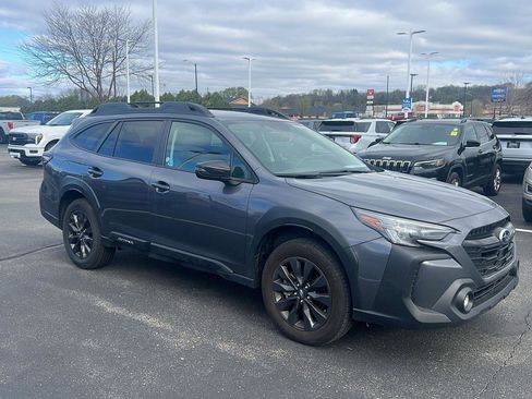 Used 2025 Subaru Outback Onyx Edition AWD/4WD image 2