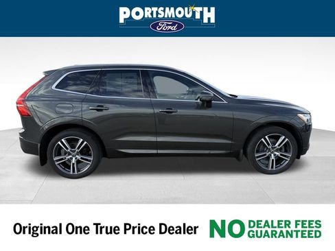 Used 2020 Volvo XC60 T5 Momentum w/ Protection Package image 6