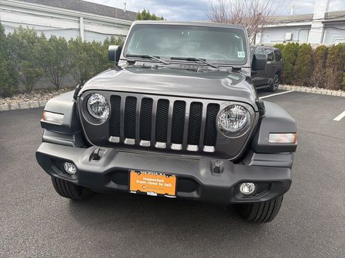 Used 2022 Jeep Wrangler Unlimited Sport image 2