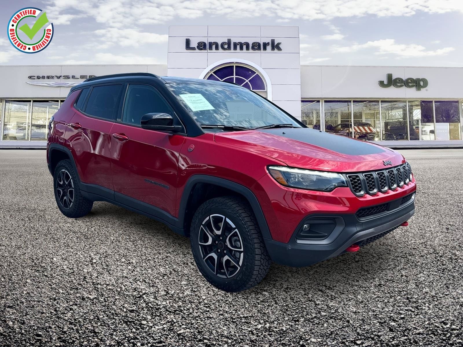 Used 2025 Jeep Compass Trailhawk w/ Trailhawk Elite Group AWD/4WD image 1