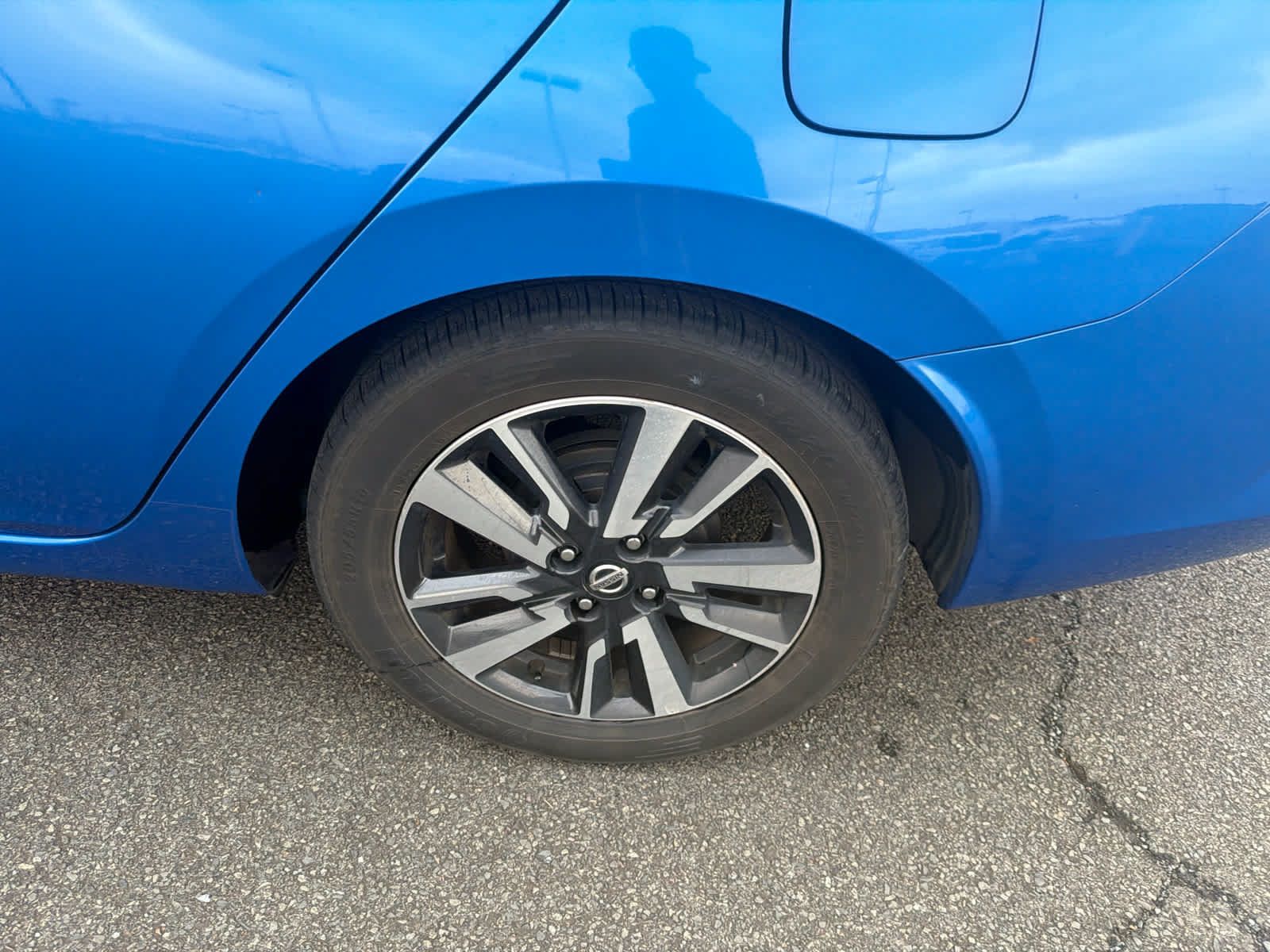 Used 2021 Nissan Versa SV FWD image 5