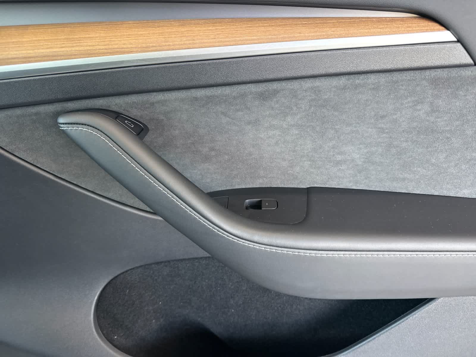 Used 2023 Tesla Model Y AWD image 18