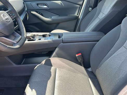 New 2026 Nissan Rogue SV image 10