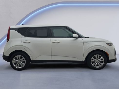 Used 2020 Kia Soul LX FWD image 7