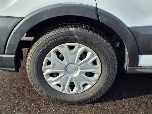 Used 2022 Ford Transit 350 XLT image 27