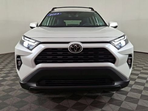 Used 2023 Toyota RAV4 XLE Premium image 5