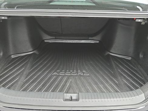 Used 2025 Honda Accord Sport image 12