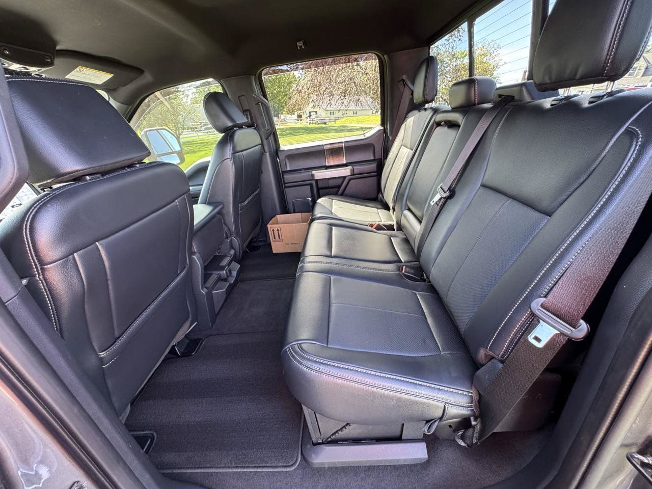 Used 2022 Ford F350 Lariat w/ Lariat Ultimate Package AWD/4WD image 10