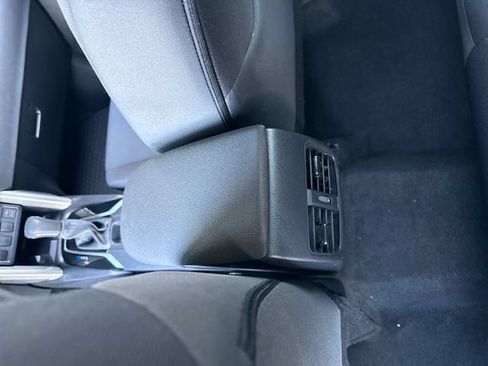 Used 2024 Toyota Corolla Cross LE FWD image 26