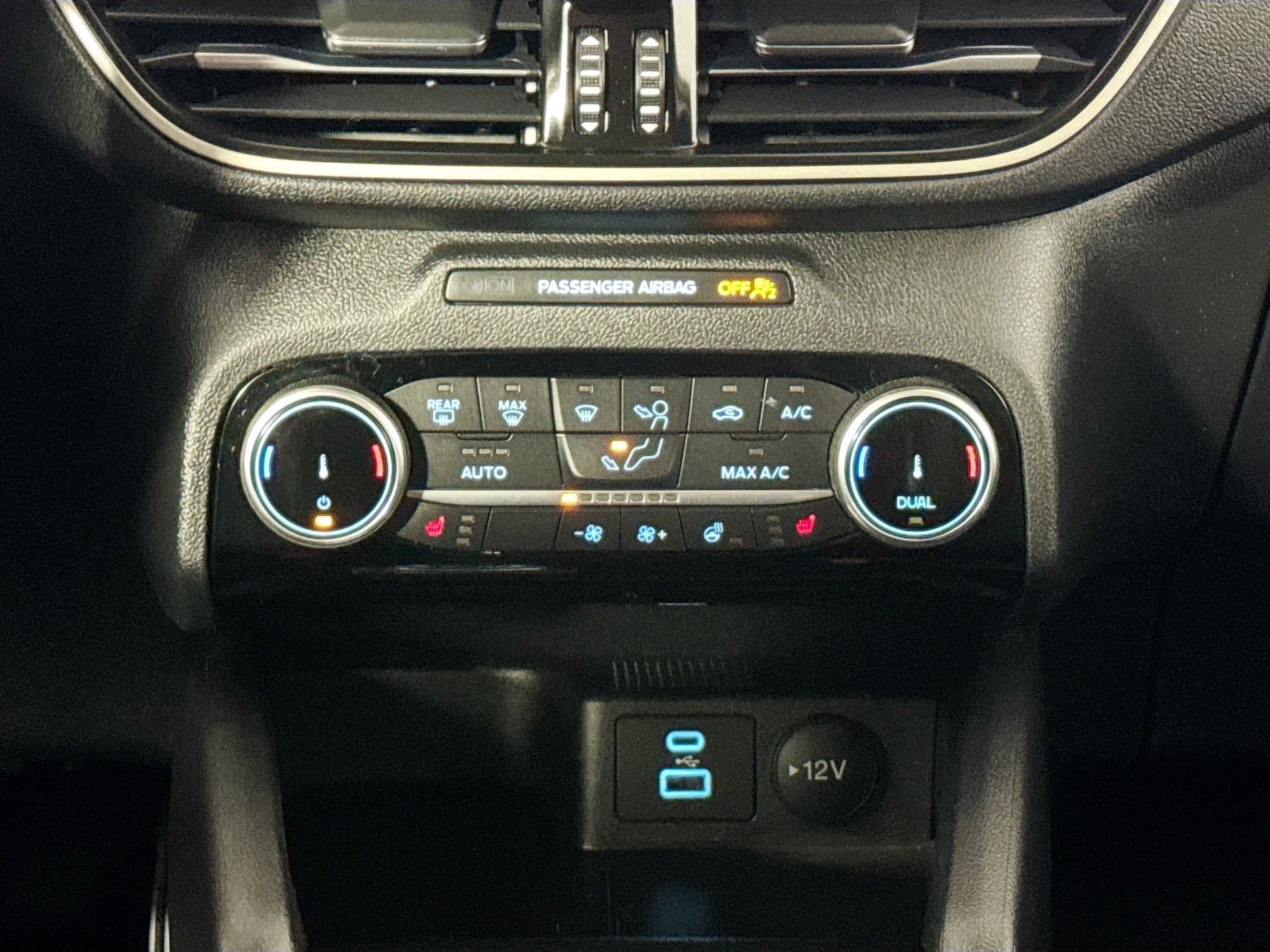 Used 2022 Ford Escape SEL AWD/4WD image 32