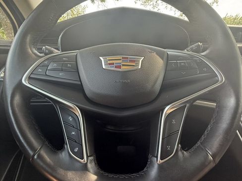 Used 2018 Cadillac XT5 Luxury w/ Driver Awareness Package AWD/4WD image 27