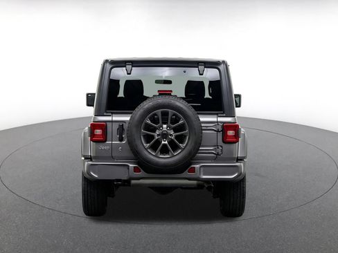Used 2025 Jeep Wrangler Unlimited Sport AWD/4WD image 8