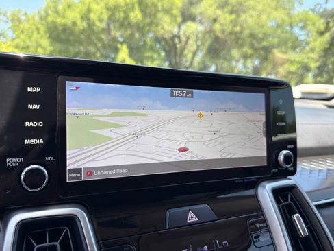 Certified 2022 Kia Sorento S FWD image 15