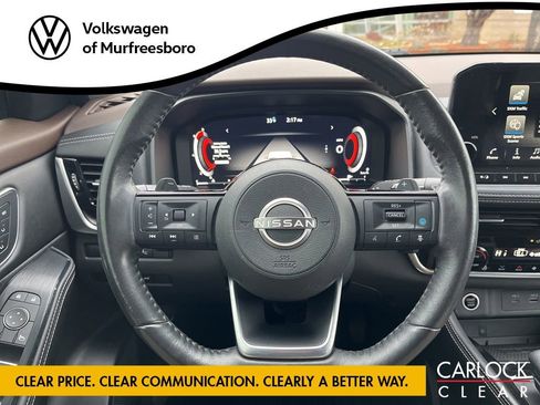 Used 2022 Nissan Rogue Platinum w/ Head-Up Display Package image 16