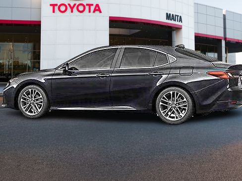 Used 2026 Toyota Camry XLE w/ Premium Plus Package AWD/4WD image 5