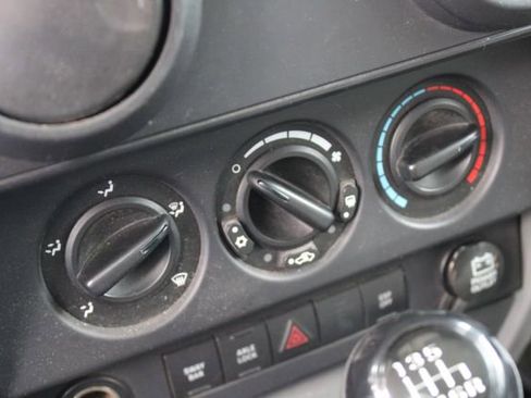 Used 2007 Jeep Wrangler Rubicon w/ Dual Top Group AWD/4WD image 16